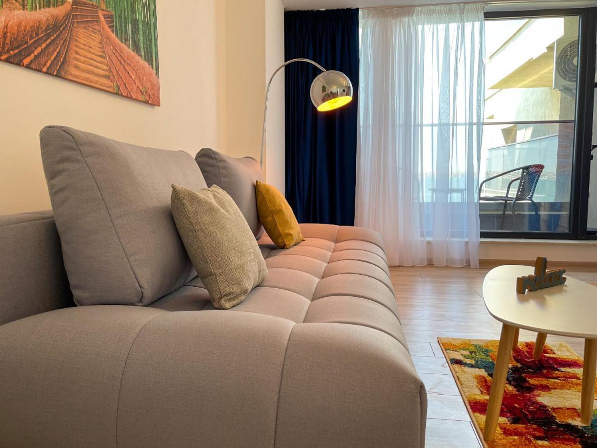 Azure Sea Apartments - Bychoice Mamaia Extérieur photo