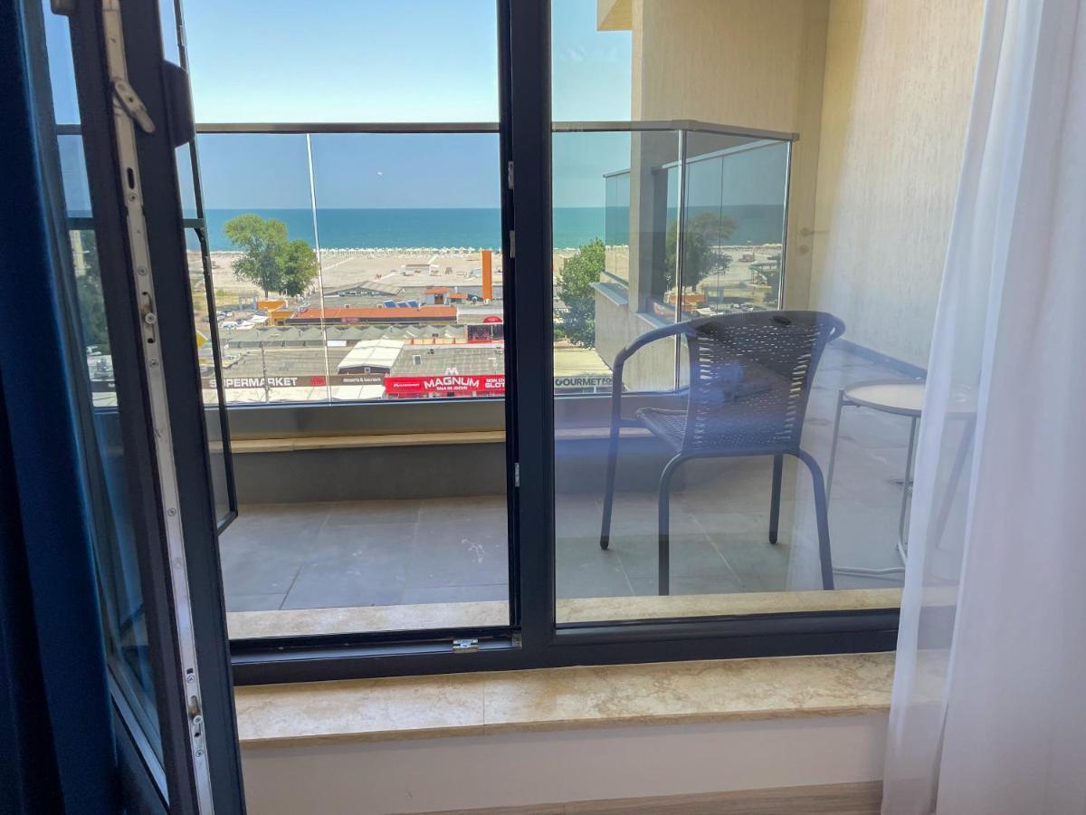 Azure Sea Apartments - Bychoice Mamaia Extérieur photo