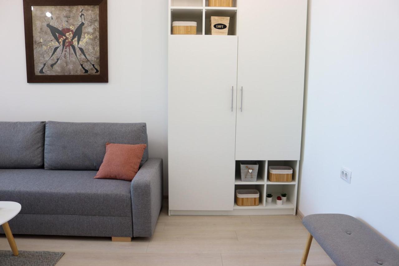 Azure Sea Apartments - Bychoice Mamaia Extérieur photo
