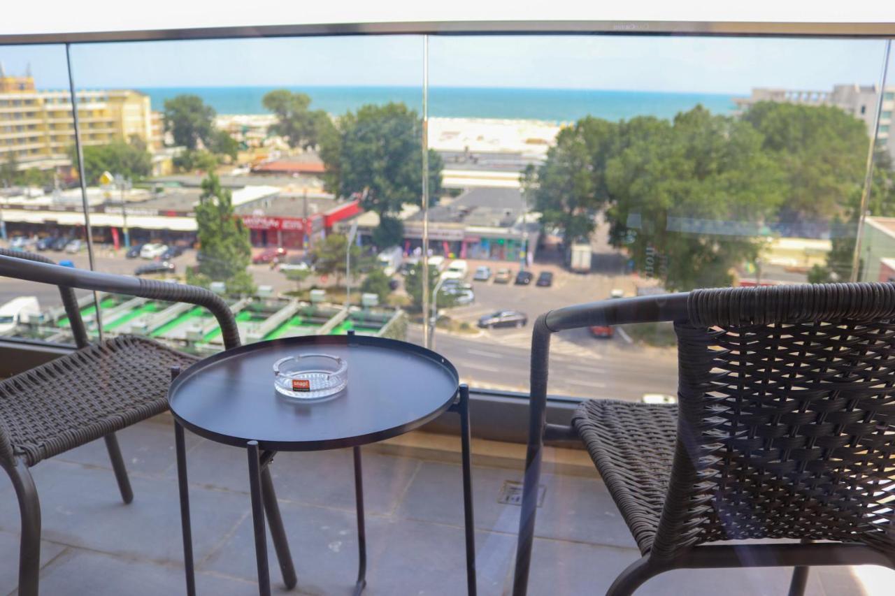 Azure Sea Apartments - Bychoice Mamaia Extérieur photo