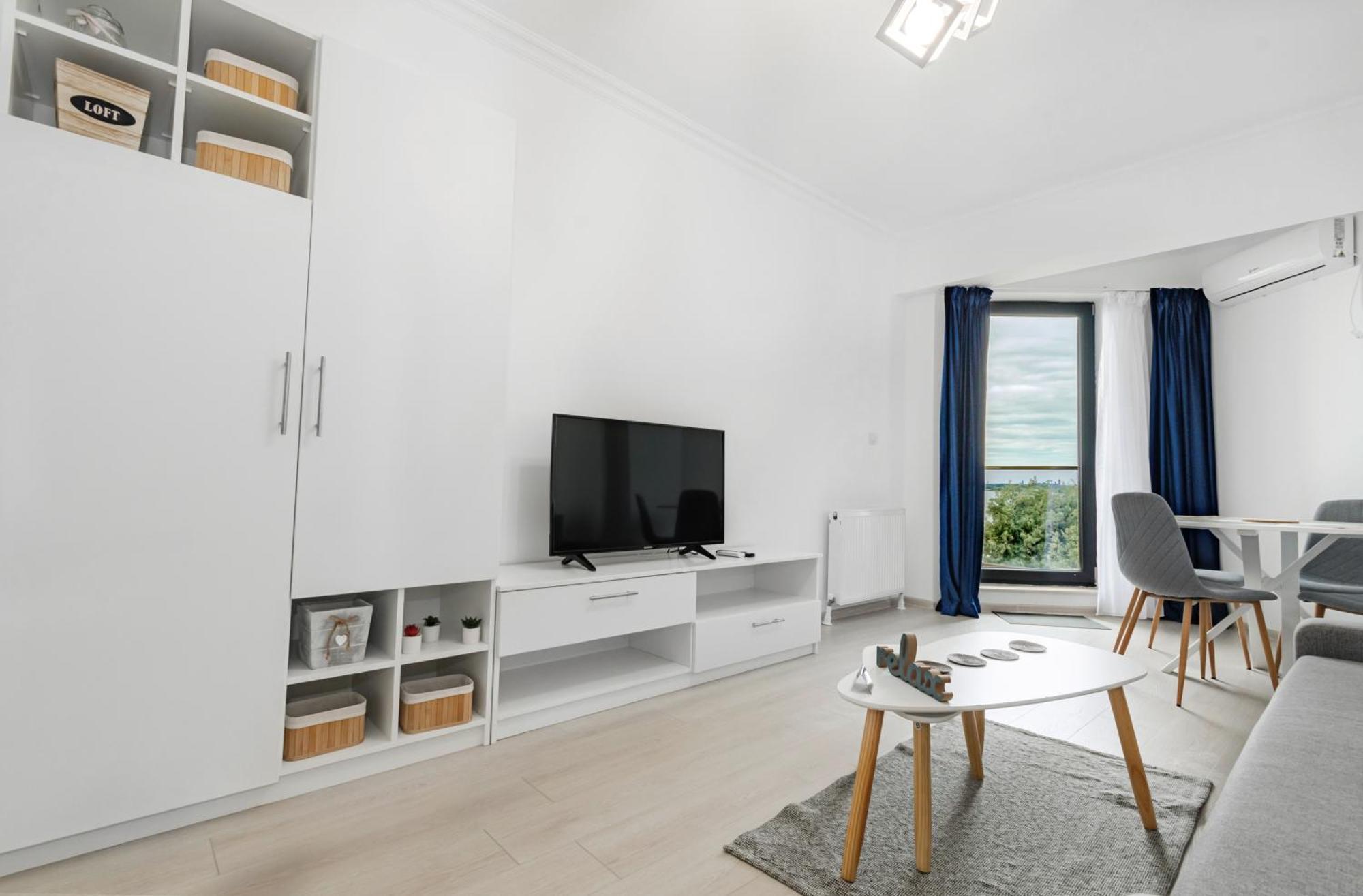 Azure Sea Apartments - Bychoice Mamaia Extérieur photo