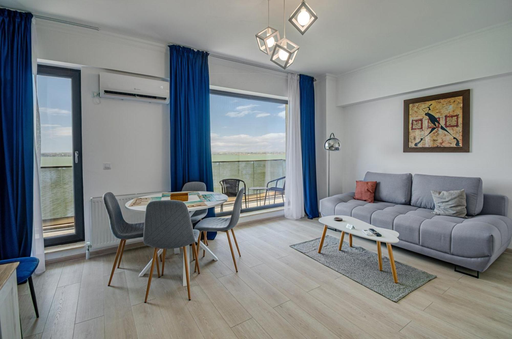 Azure Sea Apartments - Bychoice Mamaia Extérieur photo