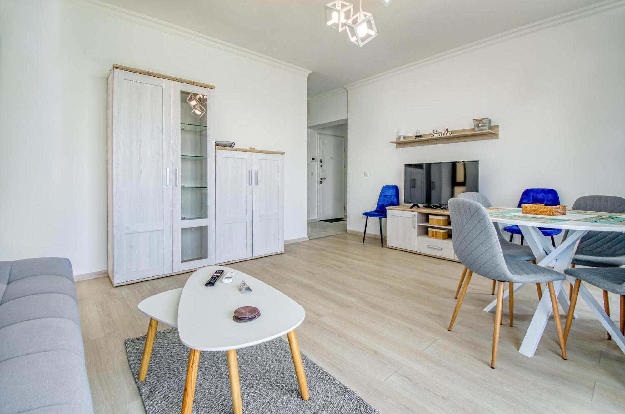 Azure Sea Apartments - Bychoice Mamaia Extérieur photo